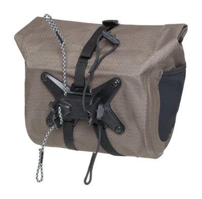 3---ORTLIEB-F9926-HANDLEBAR-PACK-QR-11L-BACK-_no-bg