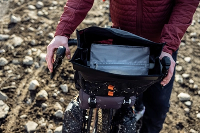 9---productimage-handlebar-pack-qr-inner-pocket-4905