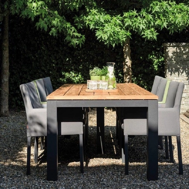 suns_green_sense_diningtable_mood_b47f