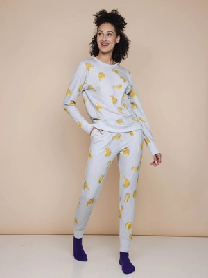 3---FW25_Chips_SweaterPants_Women_2946_a9367c85-30d2-4fb7-ad7b-20cbb6e98e50