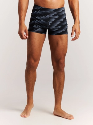 5---76761000_906_model_front-half_01