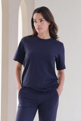 3---HouseOfGravity-active_tee