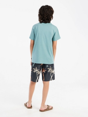 8---17851000_486_model_back-full_01
