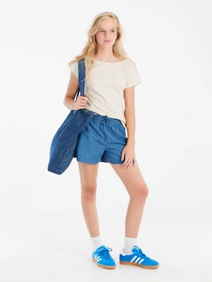 4---17951002_106_model_front-full_01