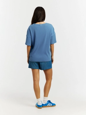 8---17661010_909_model_back-full_01
