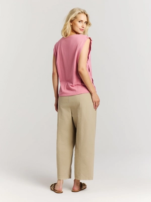 8---16661002_730_model_back-full_01