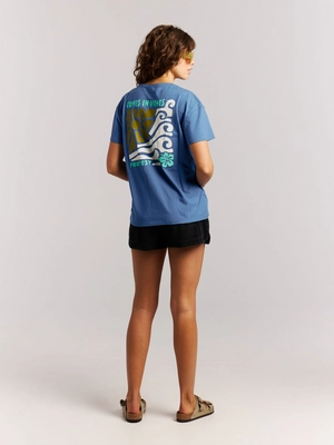 8---17661018_909_model_back-full_01