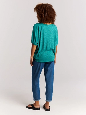 8---17651025_662_model_back-full_01