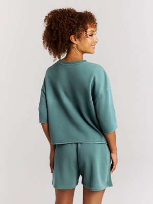 7---17661000_477_model_back-half_01