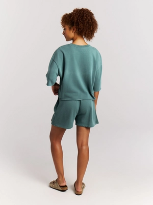 8---17661000_477_model_back-full_01