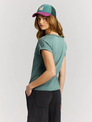 6---17651031_477_model_back-half_01