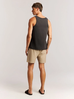 8---16761002_290_model_back-full_01