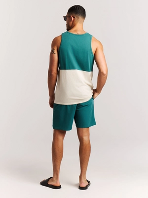 16761001_586_model_back-full_01