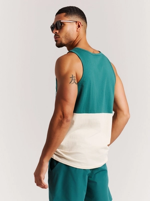 16761001_586_model_back-half_01