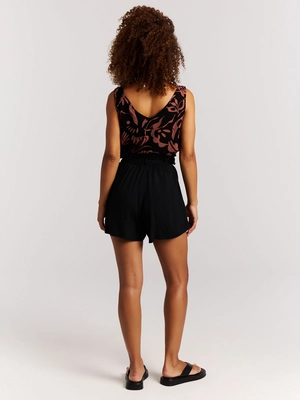 8---16661009_375_model_back-full_01