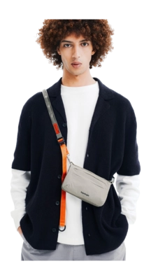 6---PhoneSacoche90Moss_Onbody5_1512x