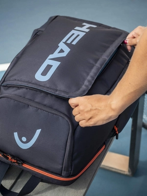 3---Lifestyle 260156 Pro Backpack 53664 2400x3200
