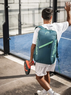 5---Lifestyle 260536 Tour Backpack-222046 Radical Motion 50637 2400x3200