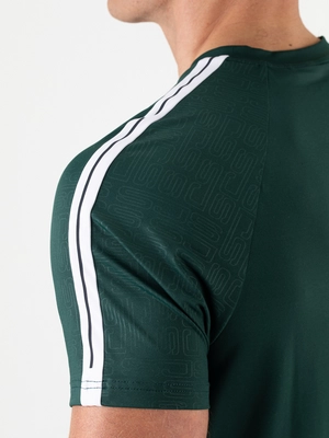 5---Bodie-Men tee-L133-4-Detail
