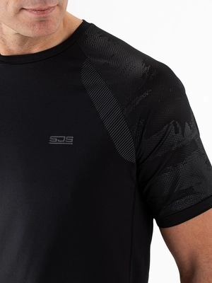 5---Napier-Men tee-B001-5-Detail