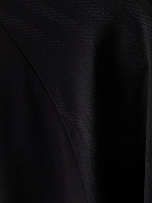 2---Neo-Men tee-B001-6-Detail