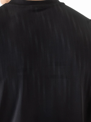 5---Nikohl-Men tee-B001-4-Detail