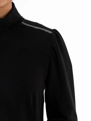 6---Rachelle-Lady track jacket-B001-6-Detail