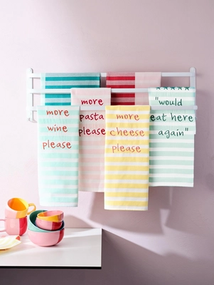 2---Kitchen-towels-colourful