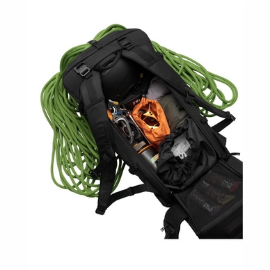 TheFjall34LBackpack-info-14_34db9ba8-48fa-4382-a012-5d341f098ea4