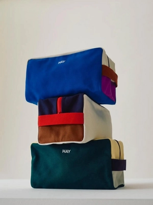 hay-multi-wash-bag-medium-electric-blue-multi-80833_1920x1920