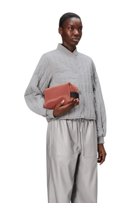 5---15580_honor_aw25_women_1