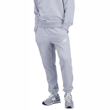 Trainingsbroek New Balance Men Essentials Stacked Logo French Terry Sweatpant Athletic Grey