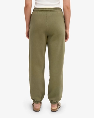 5---CS1019_Organic-Sweatpants-2.0_Dusty-Olive_Female_5