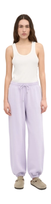 2---CS1019_Organic-Sweatpants-2.0_Soft-Lavender_Female_2-_no-bg