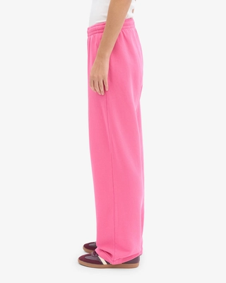 3---CS1018_Organic-Straight-Leg-Sweatpants_Bubblegum-Pink_Female_3
