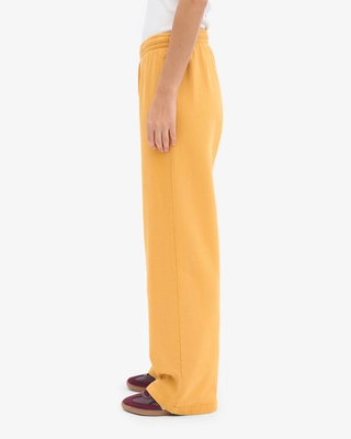 4---CS1018_Organic-Straight-Leg-Sweatpants_Burned-Yellow_Female4