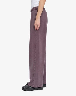 3---CS1018_Organic-Straight-Leg-Sweatpants_Faded-Grape_Female_0508