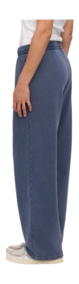 4---ss25-straightleg-neptune-blue-female_4-_no-bg