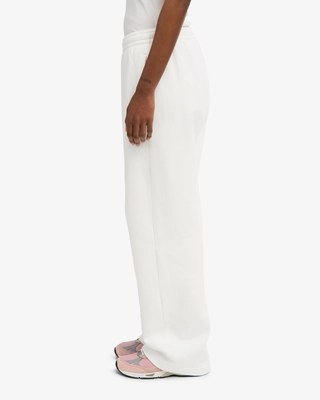3---CS1018_Organic-Straight-Leg-Sweatpants_Optical-White_Female_4