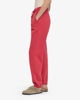 4---CS1011_Organic-Sweatpants_Faded-Red_Female_2142