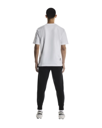 4---1MF30320553-focus_tech_sweatpants-fw25-black-m-4x5-tr-g2