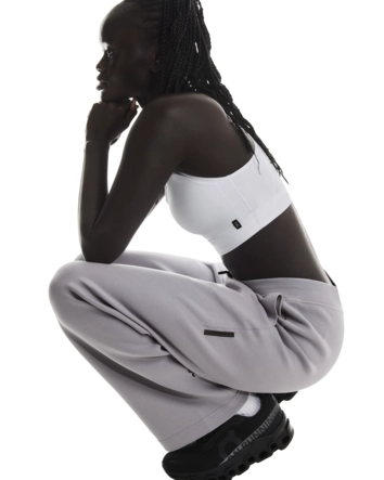 9---1WF30390174-focus_tech_sweatpants-fw25-lilac-w-4x5-tr-g6