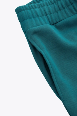 4---APP00236_6098_4_Men_Wide_Sweatpants_Transformative_Teal