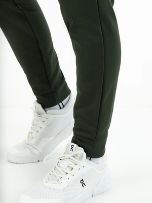 5---Orwell-Man pant-L135-5-Detail