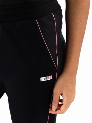 3---Kirby-Lady Pant-B001-4-Detail