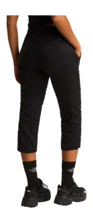 5---imgi_10_Womens-Aphrodite-20-Capri-Joggers-TNF-TNF-BlackNPF-ALT3