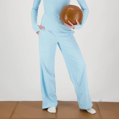 Sunny_Pants_LightBlue_Body_2 (1)
