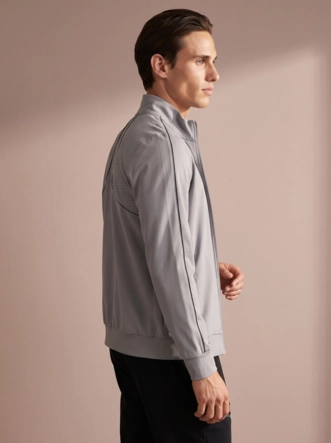 4---maurice_g379_Maurice-Sterling-03
