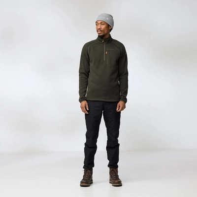 6---Ovik_Fleece_Half_Zip_M_87154-662_C_MODEL_2015