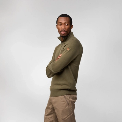 5---Ovik_Lite_Half_Zip_M_12600305-625_E_MODEL_0322